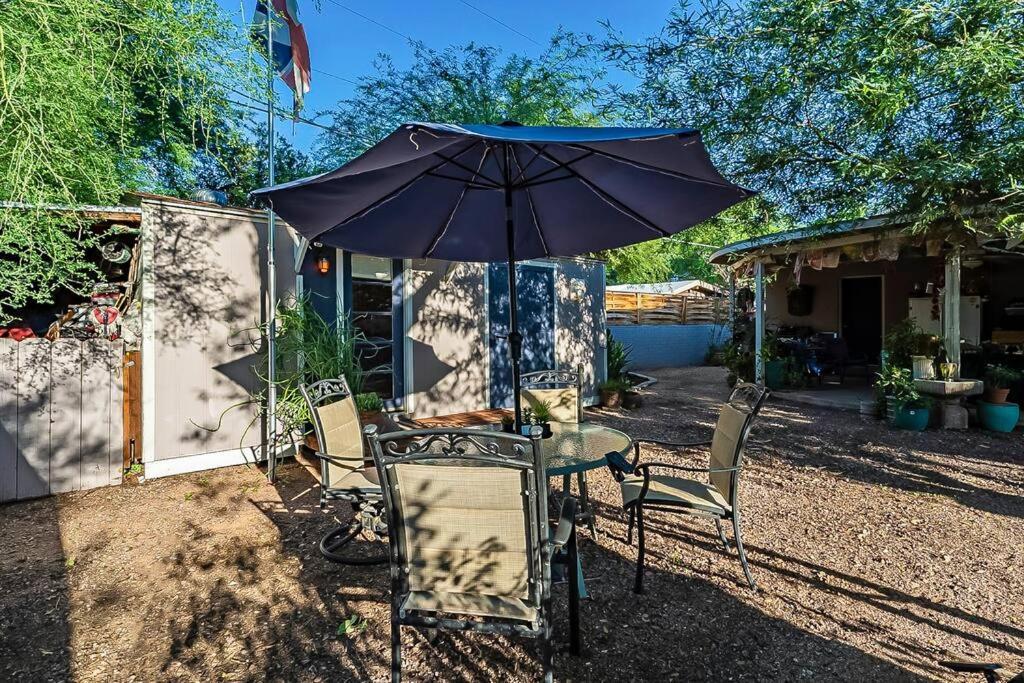 Cute Peaceful Tiny House Getaway W Backyard - Low Summer Rates! Тусон Екстериор снимка
